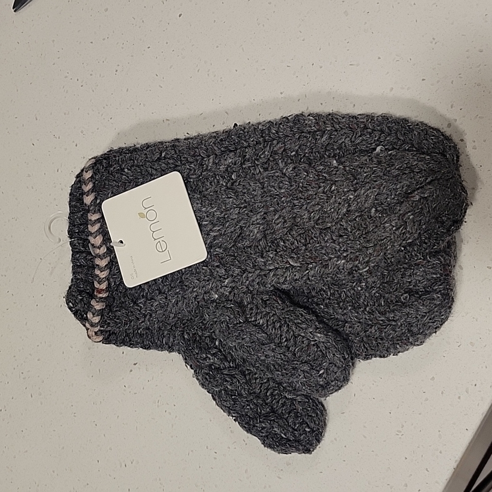 NWT- Lemon Mittens
